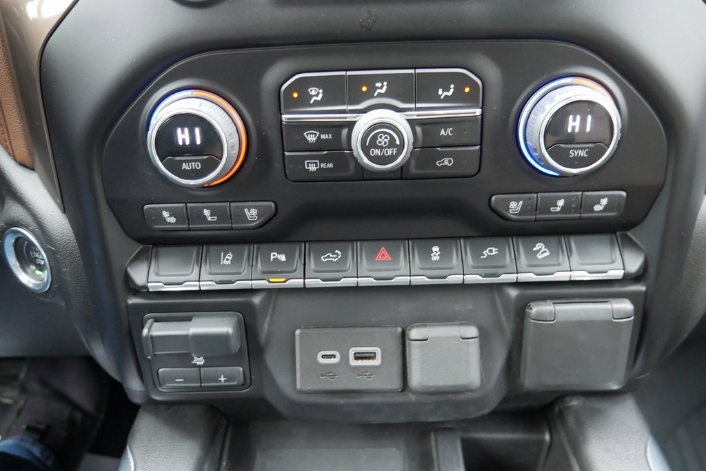 Used 2023 Chevrolet Silverado 2500 High Country w/ Technology Package image 19