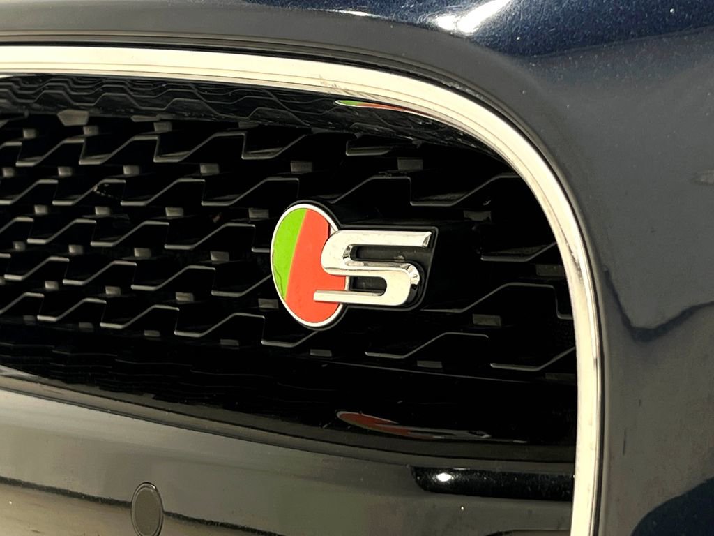 Used 2014 Jaguar F-TYPE S RWD image 35
