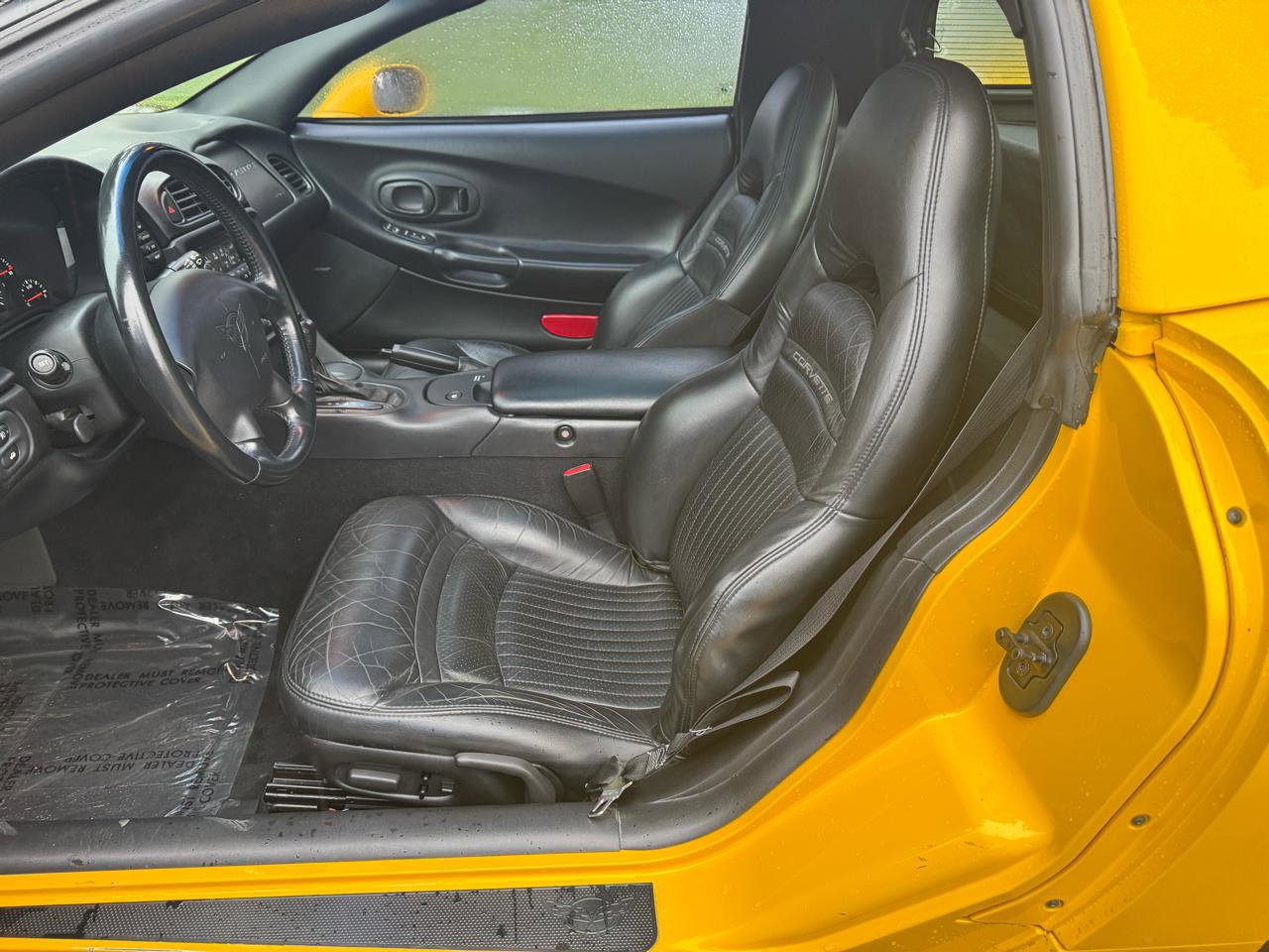 Used 2000 Chevrolet Corvette Coupe w/ Memory Pkg image 10