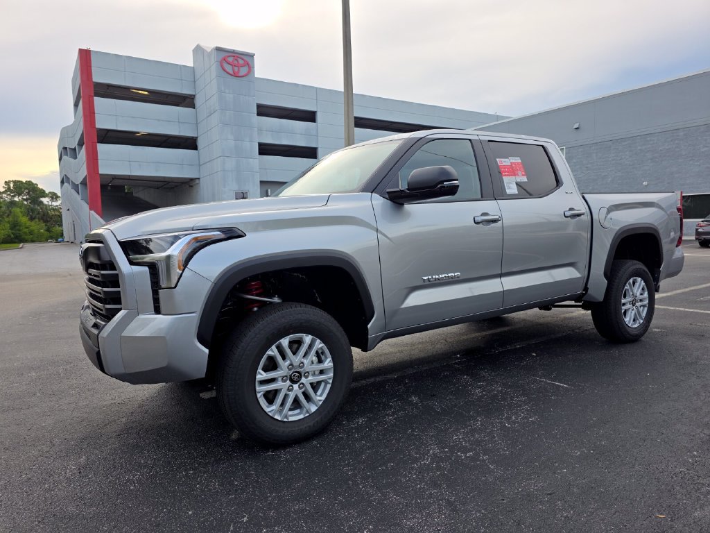New 2026 Toyota Tundra SR5 w/ SR5 Premium Package AWD/4WD image 3