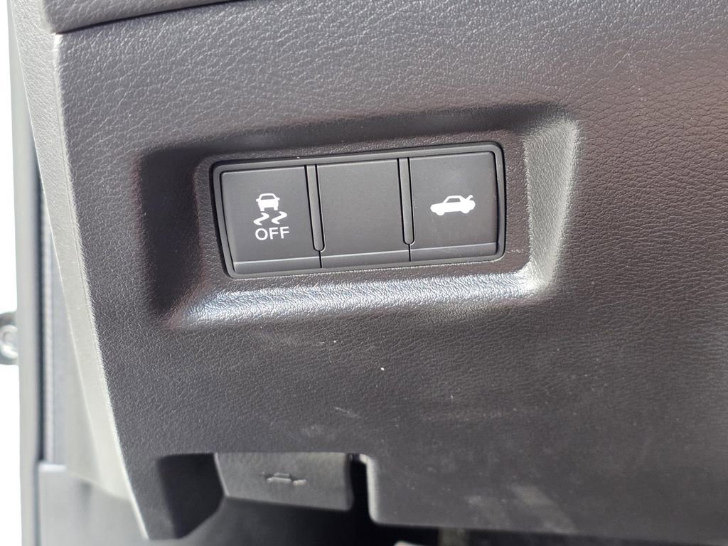 Used 2023 INFINITI Q50 Luxe w/ Cargo Package image 28