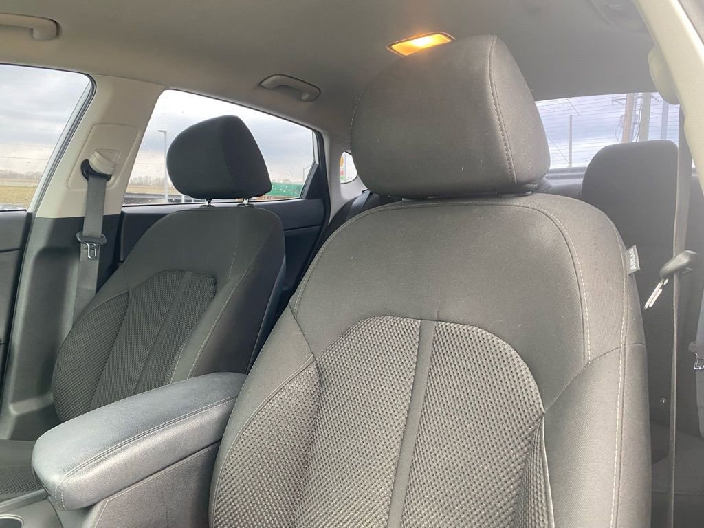 Used 2020 Kia Optima LX image 11