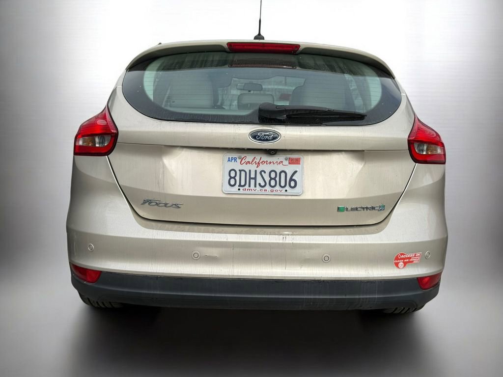 Used 2017 Ford Focus Electric Hatchback image 3
