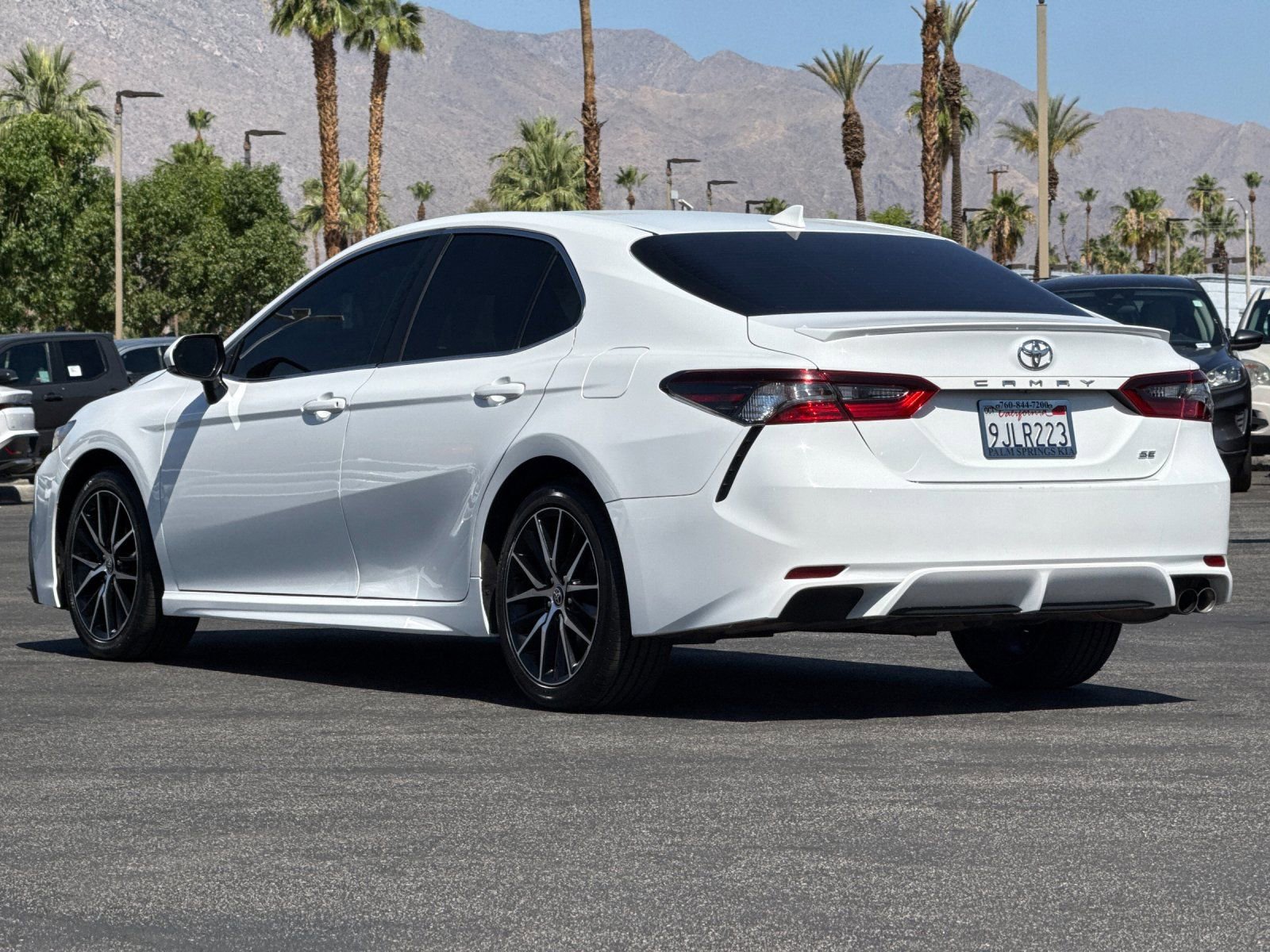 Used 2024 Toyota Camry SE FWD image 5