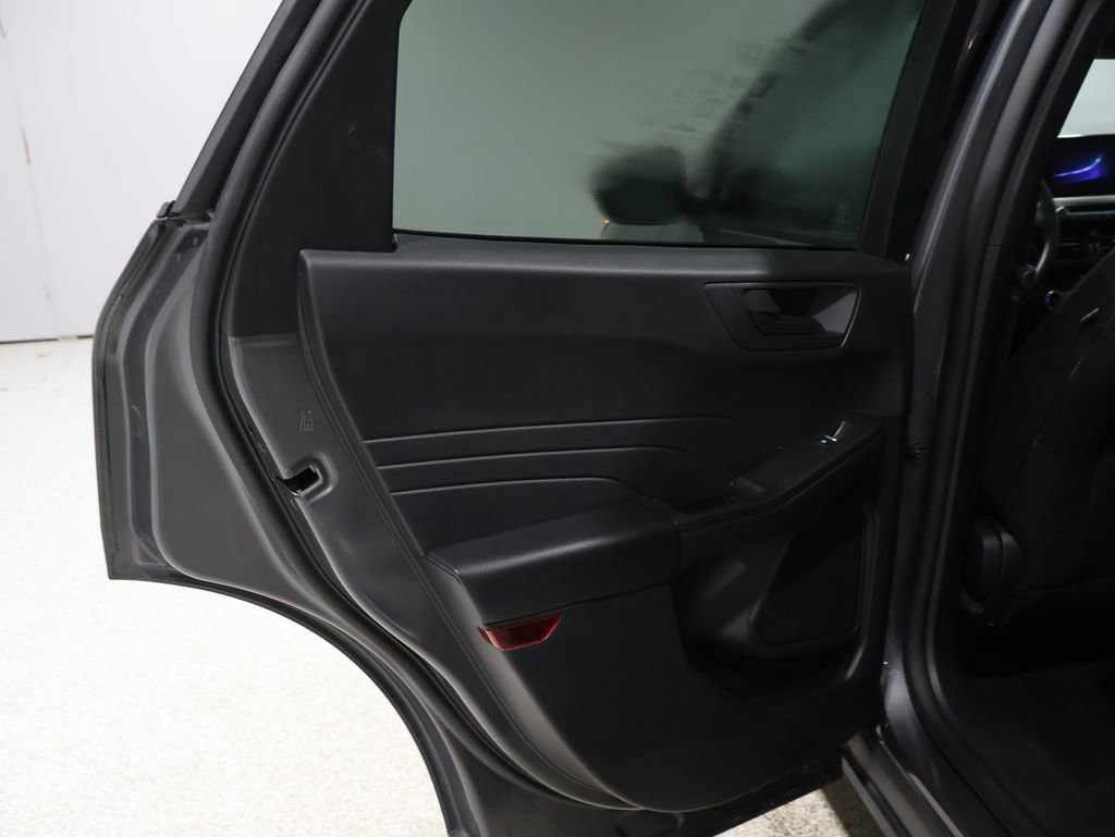 Used 2025 Ford Escape Active image 17