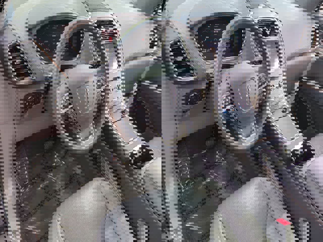 Used 2020 Lincoln Nautilus Reserve image 10