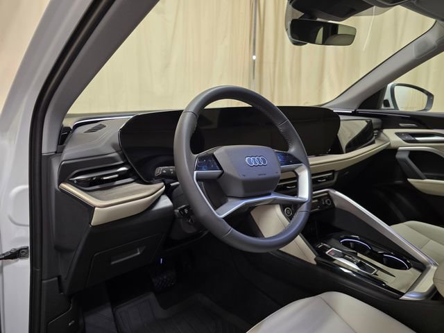 Used 2025 Audi Q5 Premium Plus w/ Premium Plus image 19