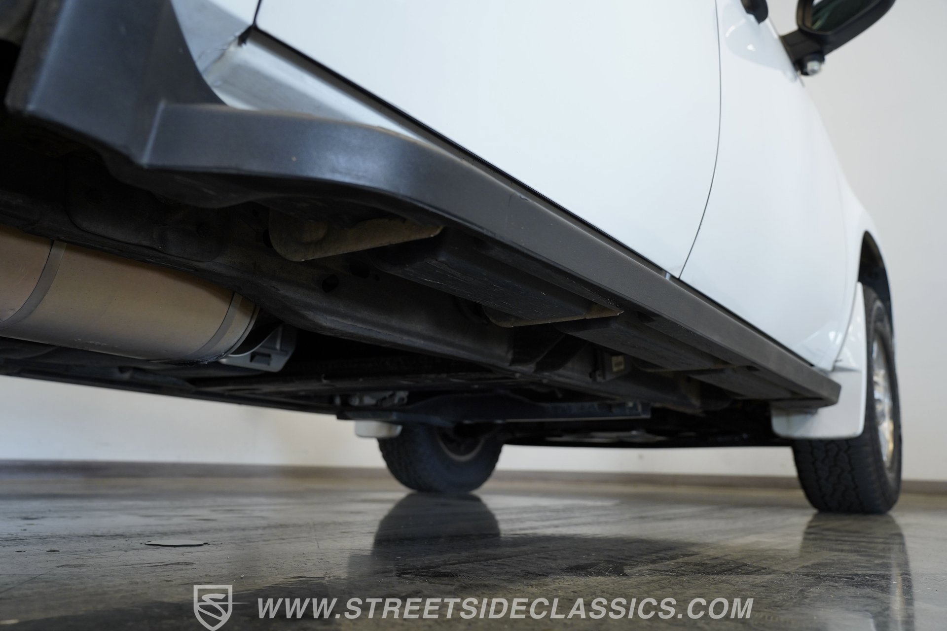 Used 2012 Chevrolet Suburban 2500 w/ Skid Plate Package image 31