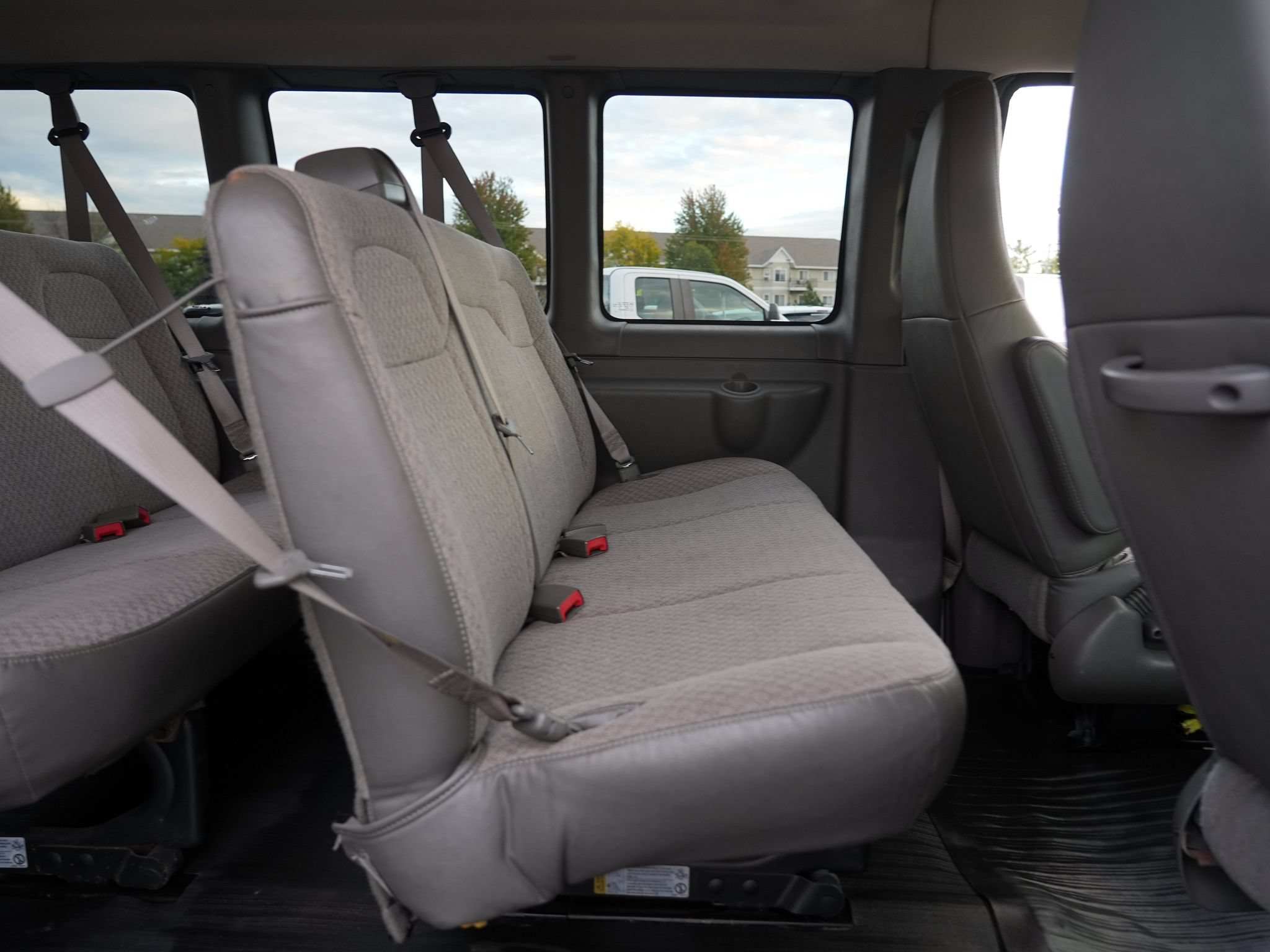 Used 2018 Chevrolet Express 2500 LS w/ Driver Convenience Package RWD image 26
