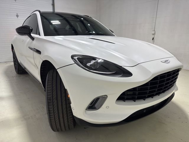 Used 2021 Aston Martin DBX image 4
