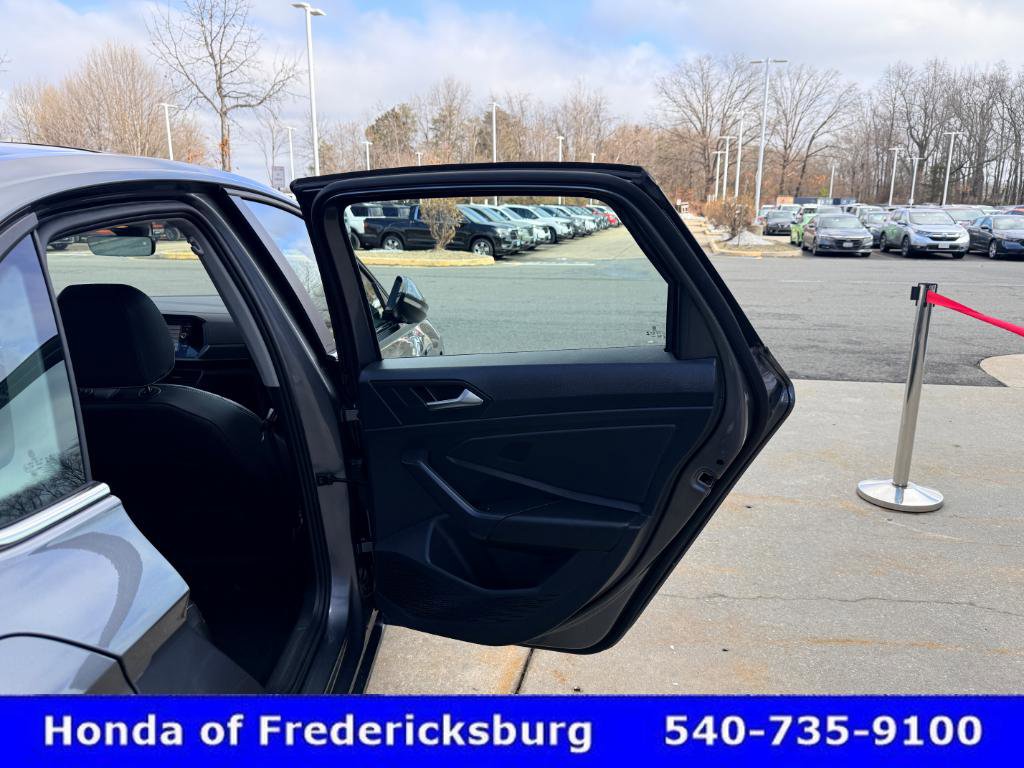 Used 2024 Volkswagen Jetta SEL image 18