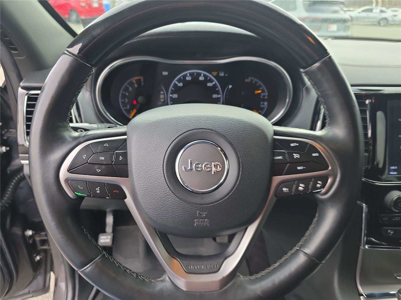 Used 2019 Jeep Grand Cherokee Overland image 18