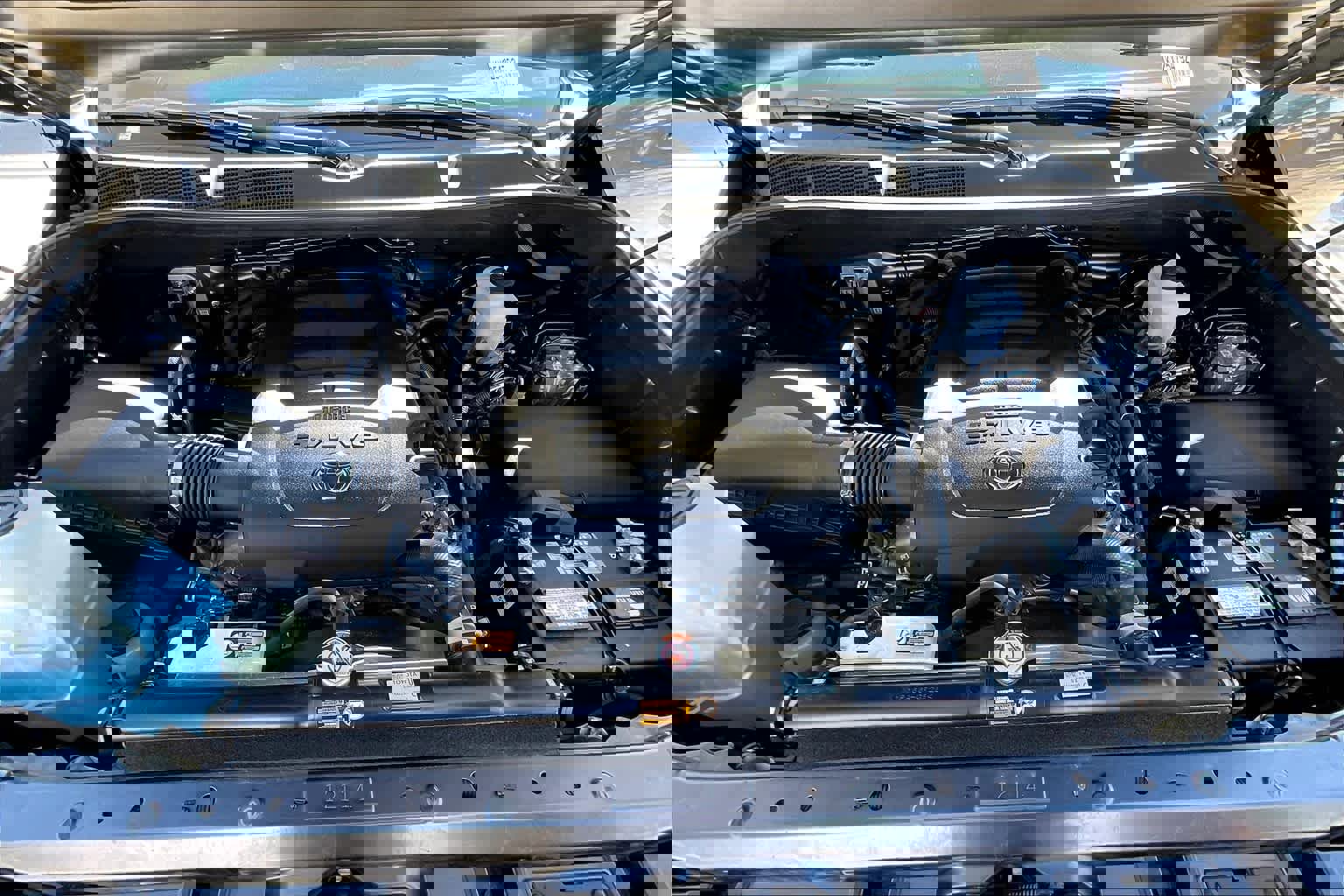 Used 2019 Toyota Tundra SR5 w/ SR5 Upgrade Package image 31