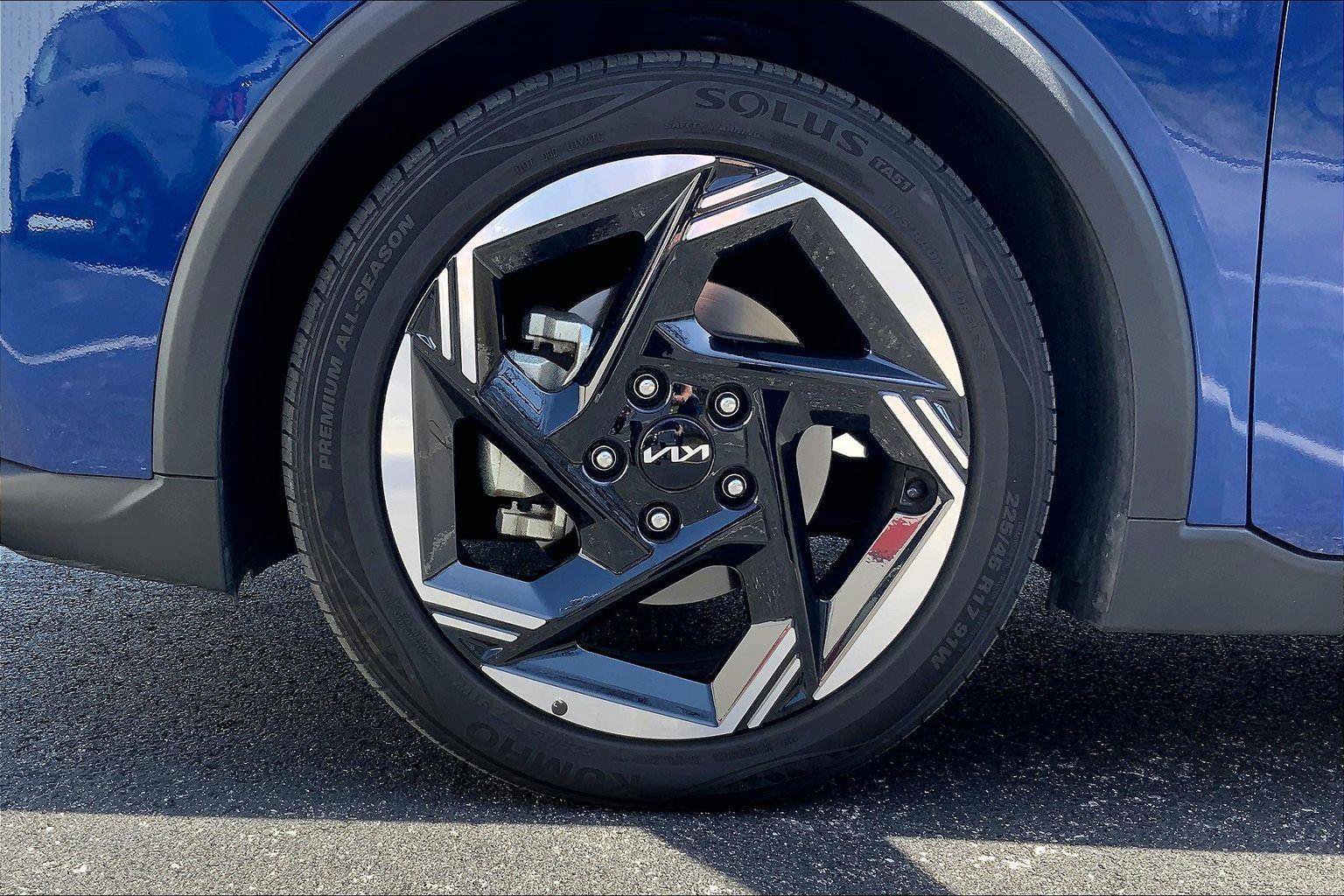 Used 2025 Kia K4 EX image 8