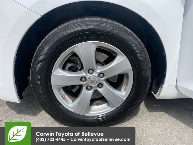 Used 2013 Toyota Sienna LE FWD image 25