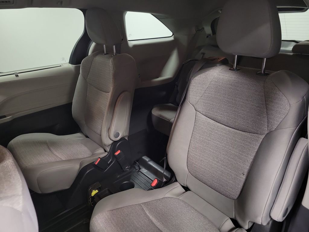 Used 2022 Toyota Sienna LE image 20