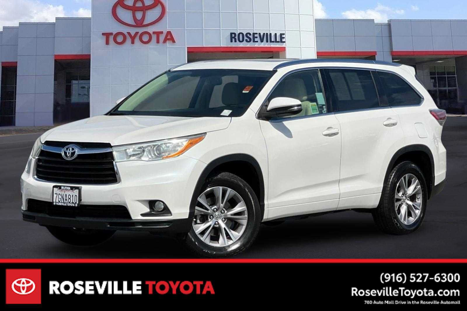 Used 2014 Toyota Highlander XLE FWD image 1