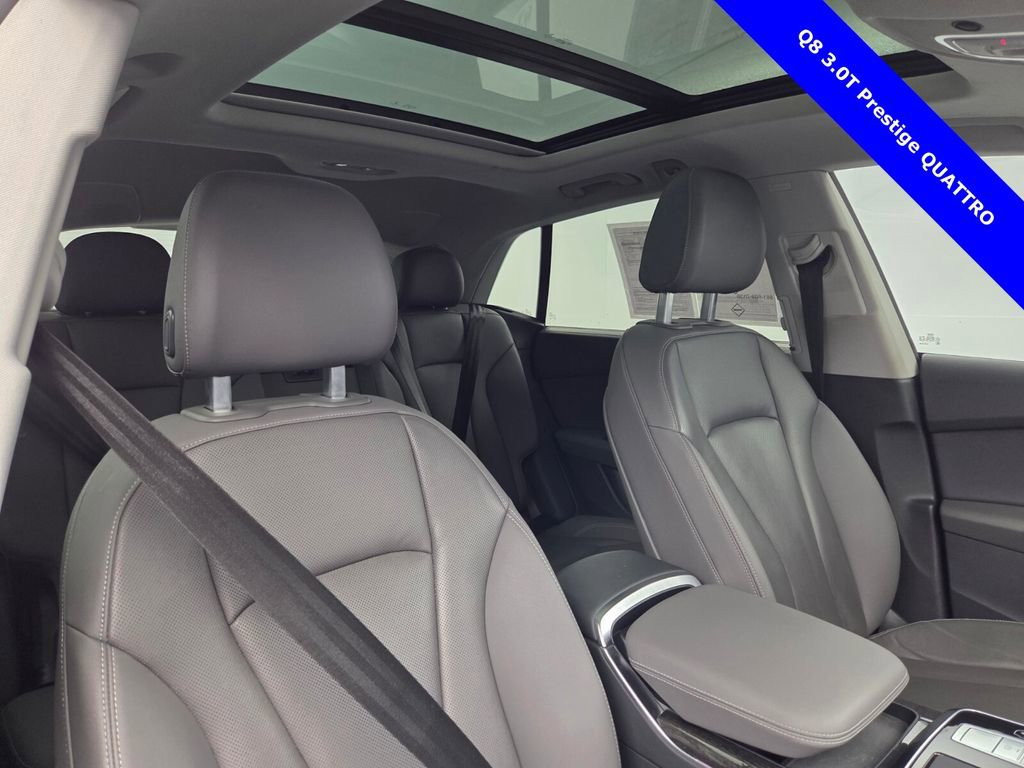 Used 2019 Audi Q8 Prestige w/ Adaptive Chassis Package image 15