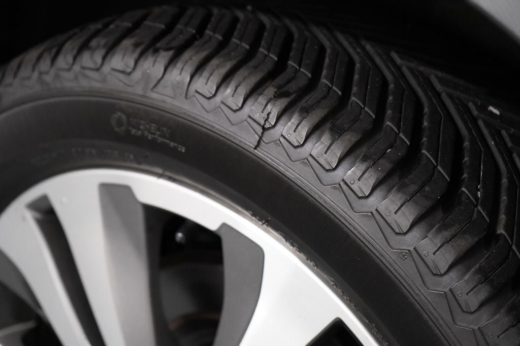 Used 2019 Subaru Ascent Limited AWD/4WD image 39