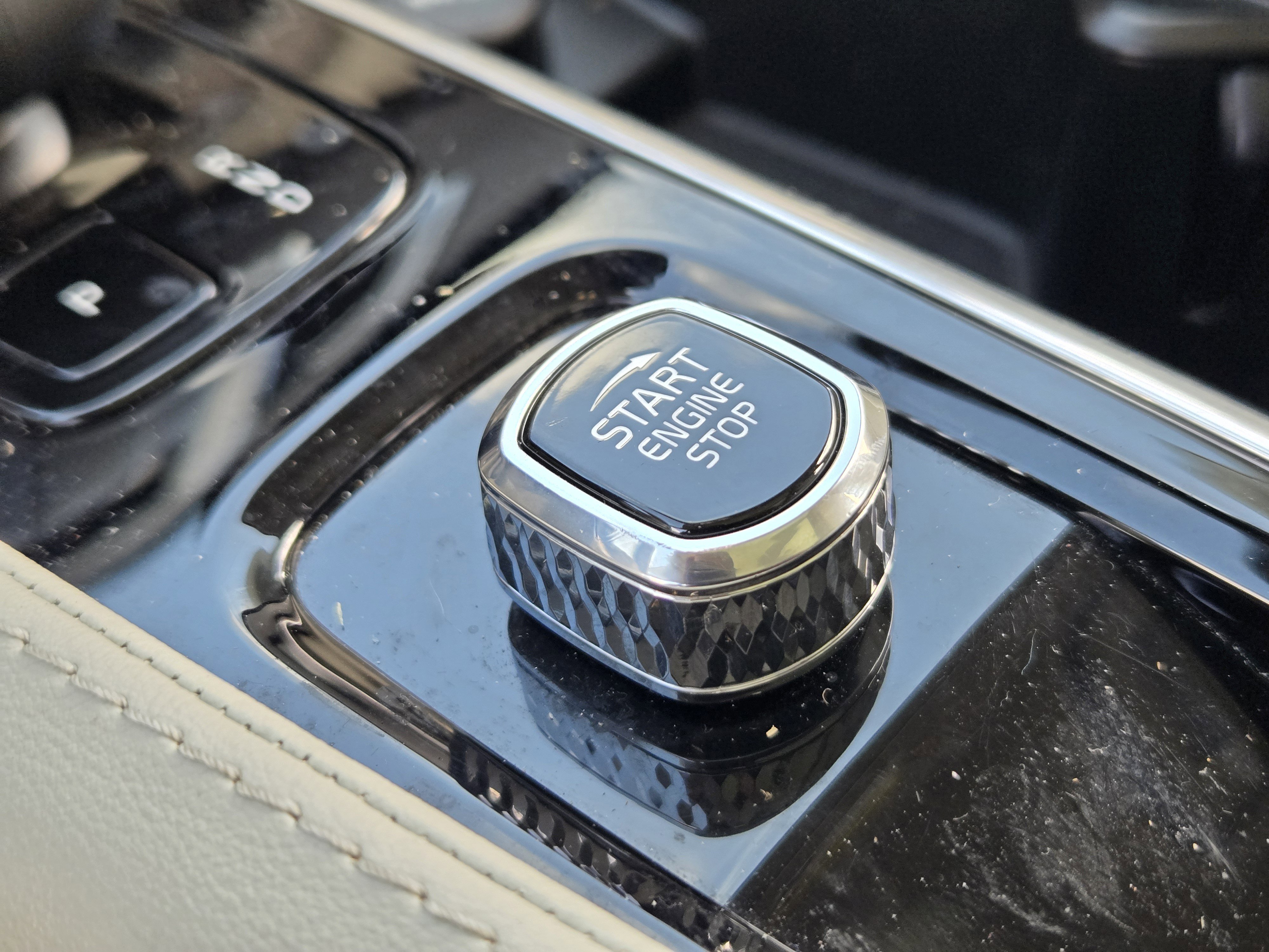 Used 2023 Volvo XC90 B6 Plus w/ Protection Package Premier image 27