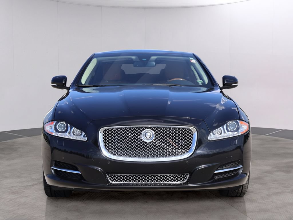 Used 2011 Jaguar XJ L RWD image 2