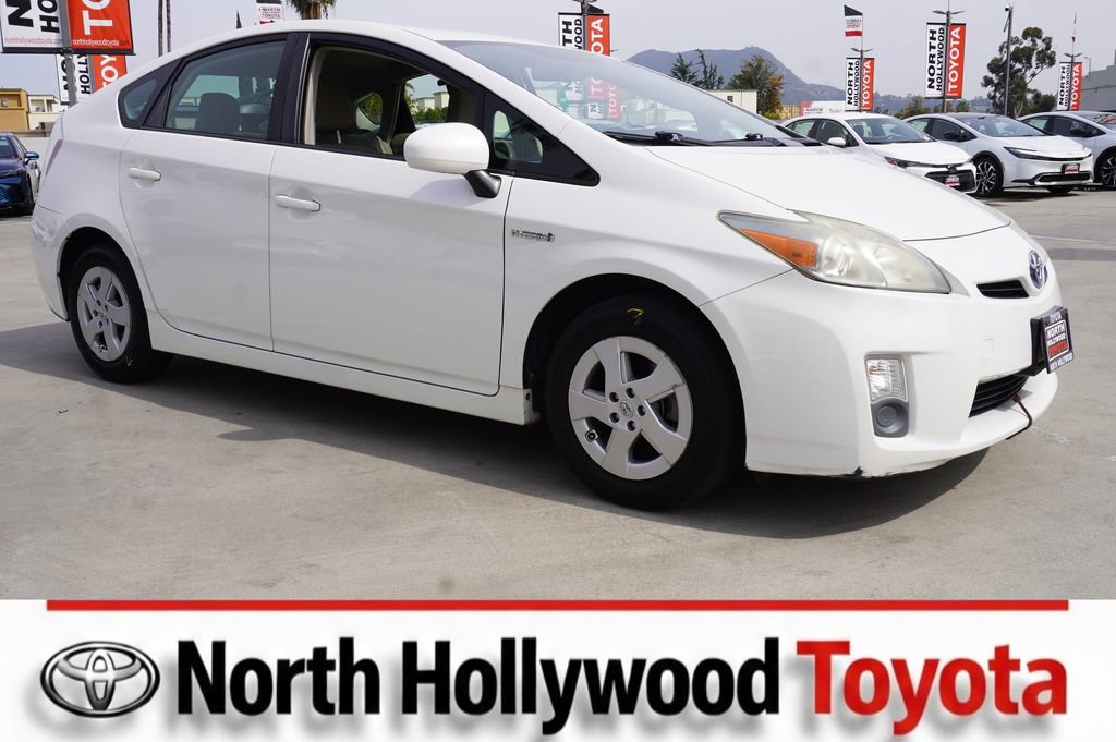 Used 2011 Toyota Prius Three image 1