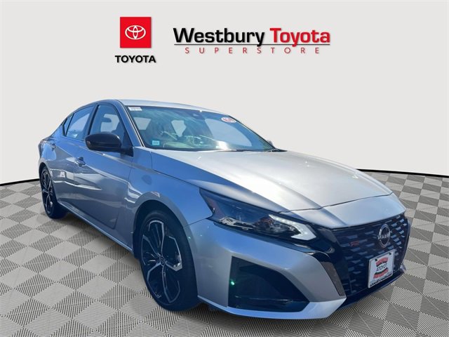 Used 2023 Nissan Altima 2.5 SR