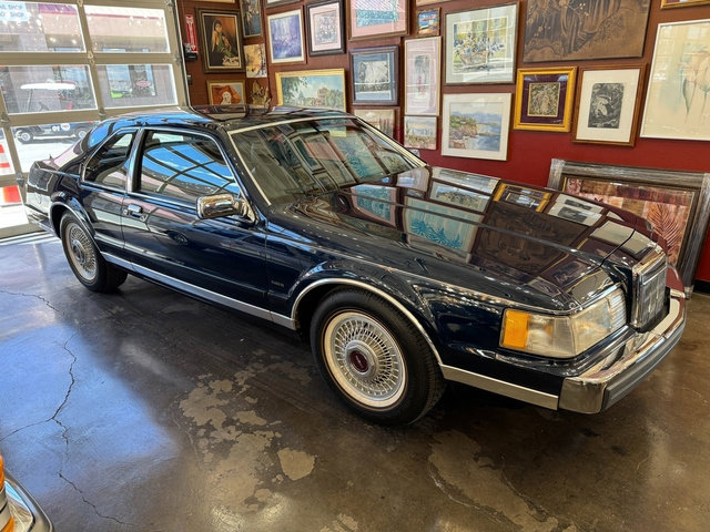Used 1988 Lincoln Mark VII Blass image 2