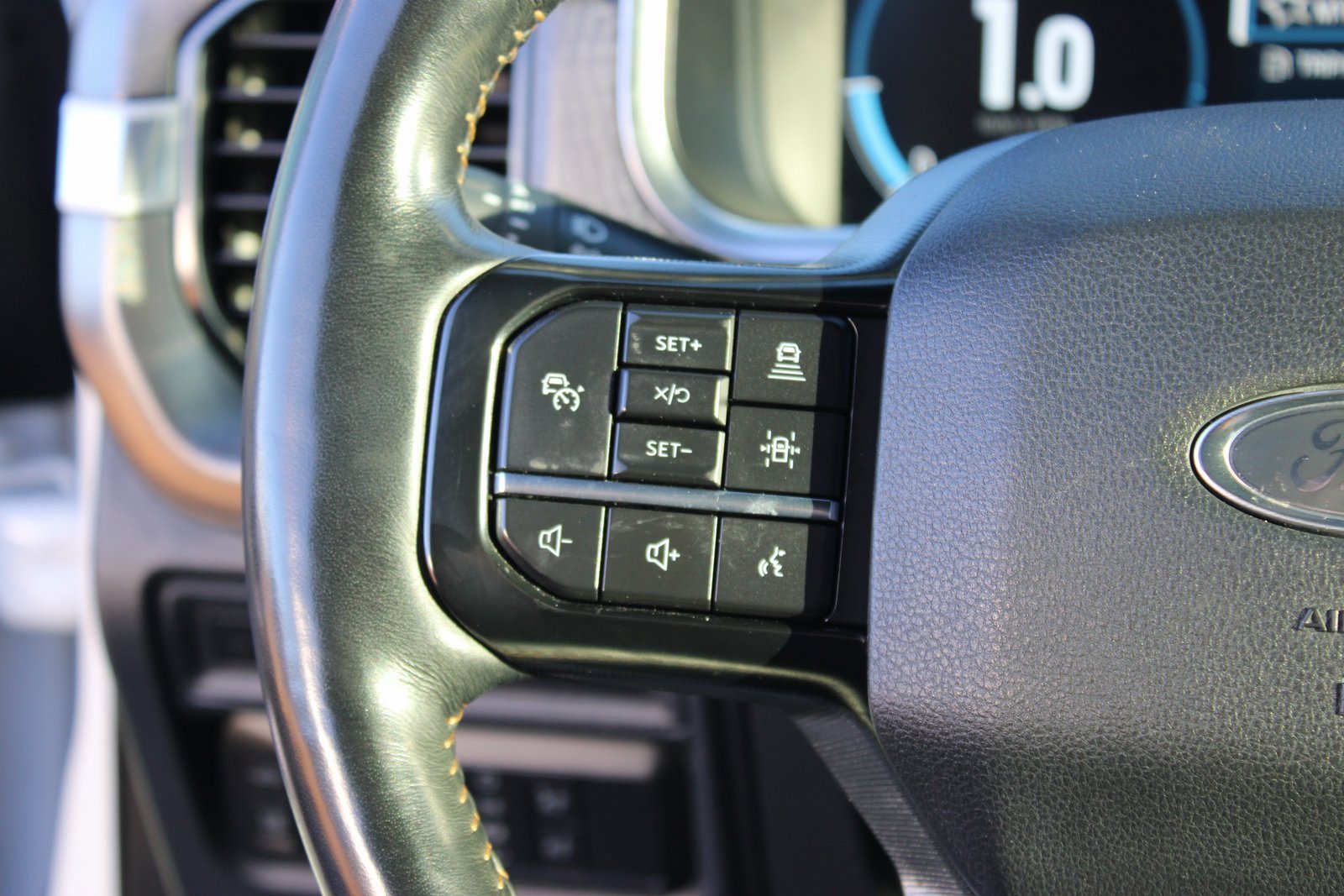 Used 2022 Ford F150 Platinum w/ Equipment Group 701A High image 16