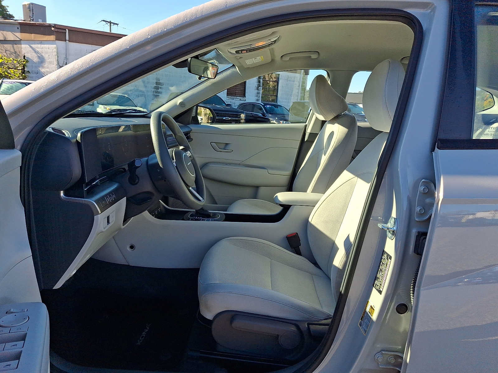 Used 2024 Hyundai Kona SE AWD/4WD image 14