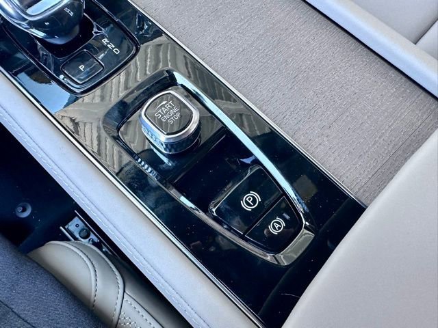 New 2026 Volvo XC90 B6 Plus image 36