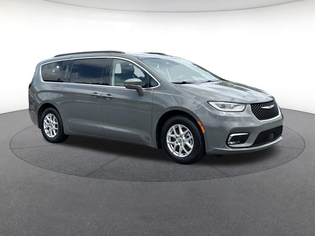Certified 2022 Chrysler Pacifica Touring-L FWD image 8