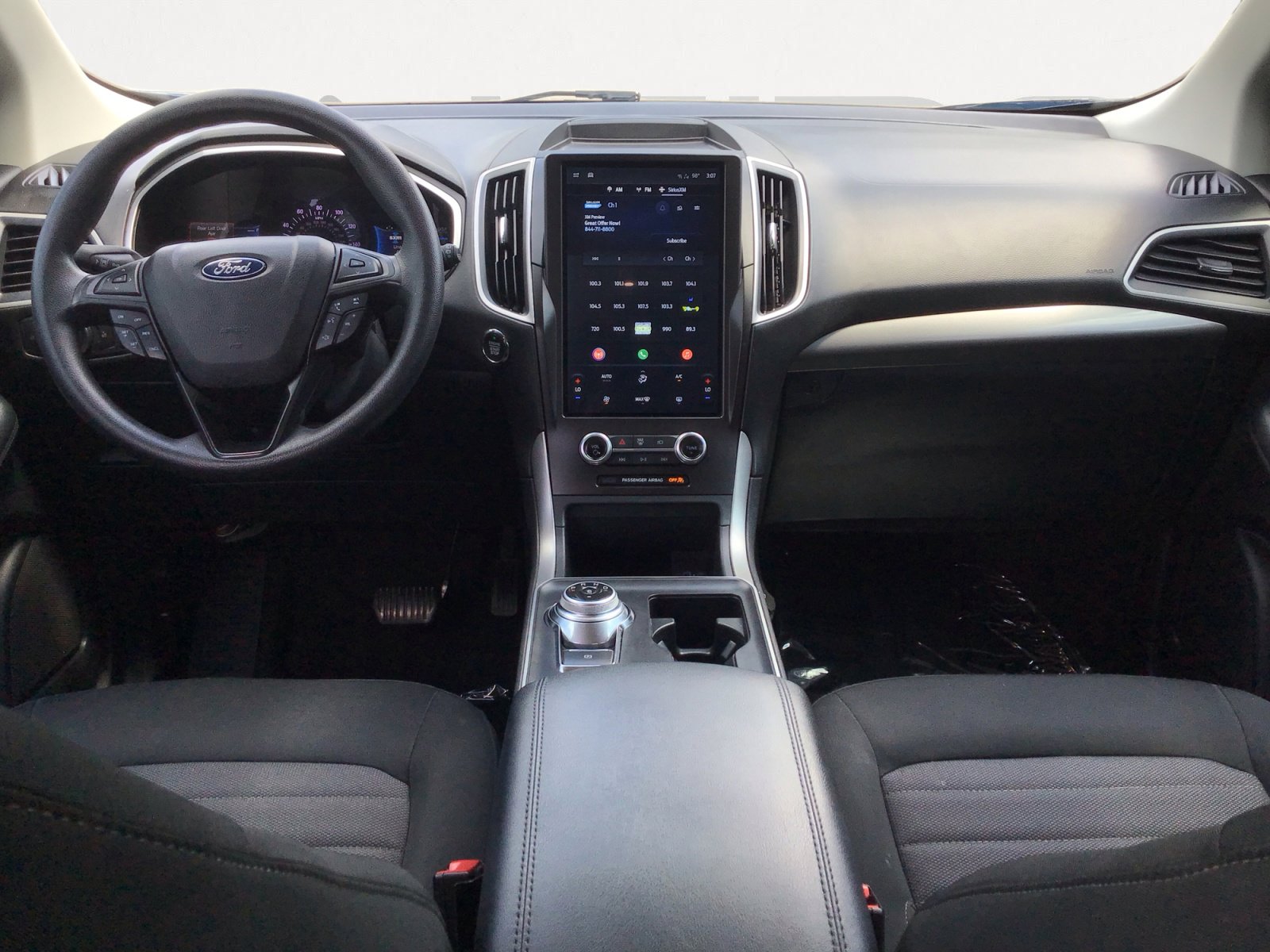 Used 2021 Ford Edge SE FWD image 5