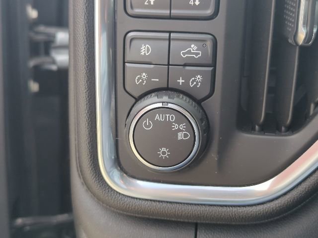 Used 2020 Chevrolet Silverado 1500 RST image 20