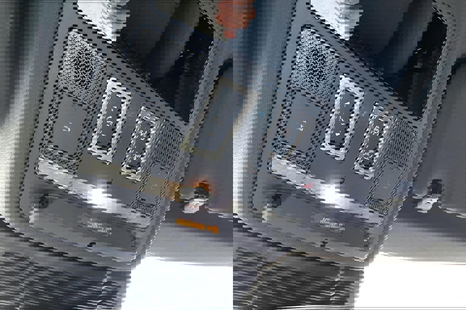 Used 2026 Land Rover Range Rover Evoque S image 39