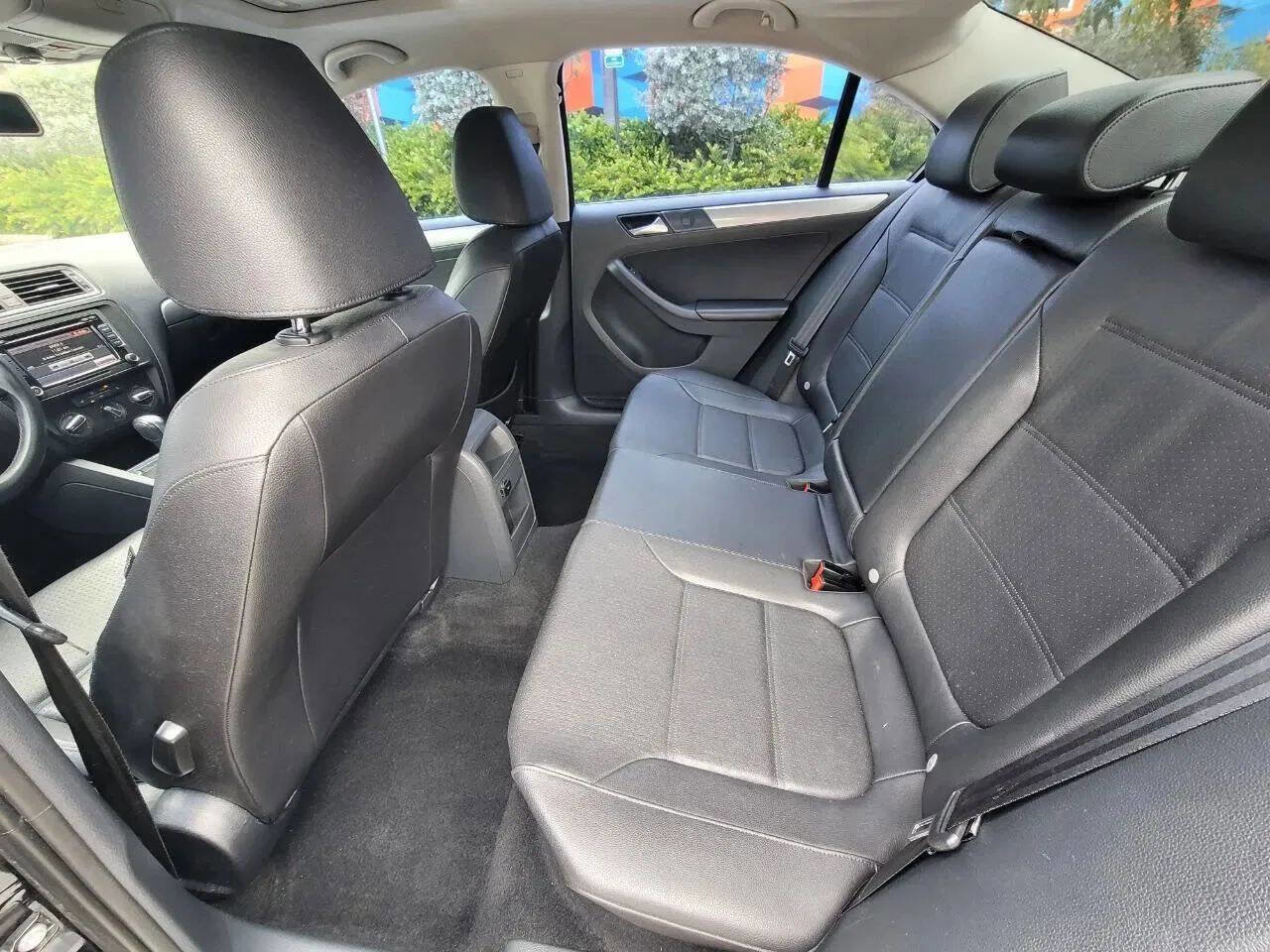 Used 2015 Volkswagen Jetta Sport FWD image 11