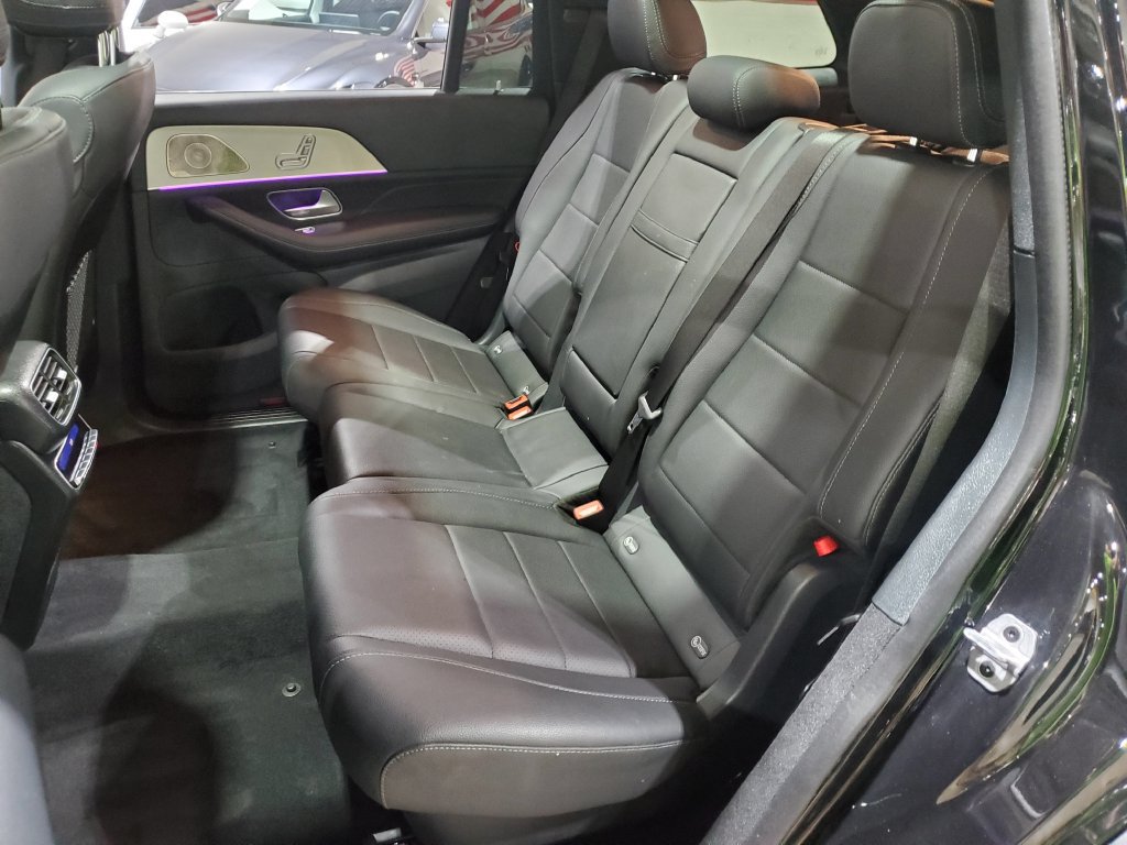 Used 2024 Mercedes-Benz GLS 450 4MATIC image 29