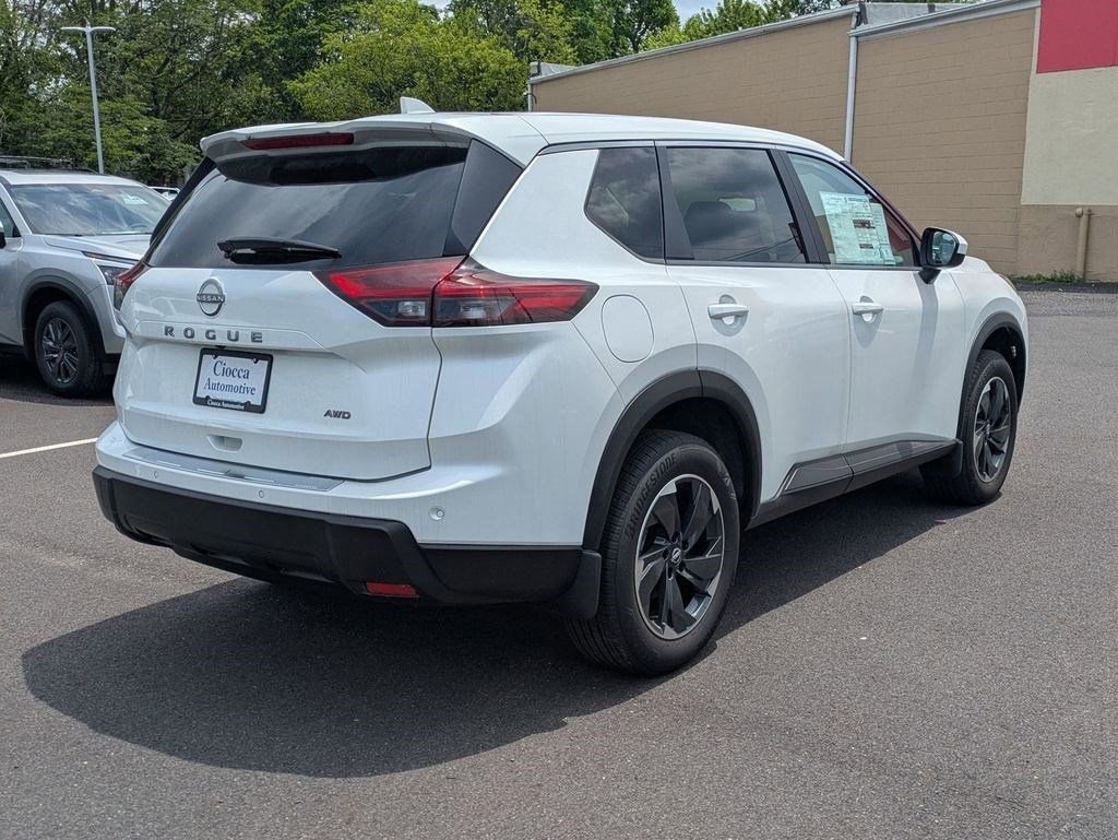 New 2025 Nissan Rogue SV AWD/4WD image 31