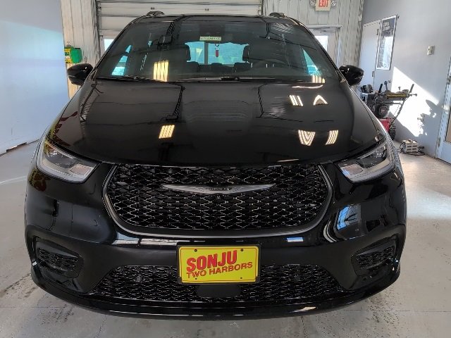 New 2026 Chrysler Pacifica Select image 8