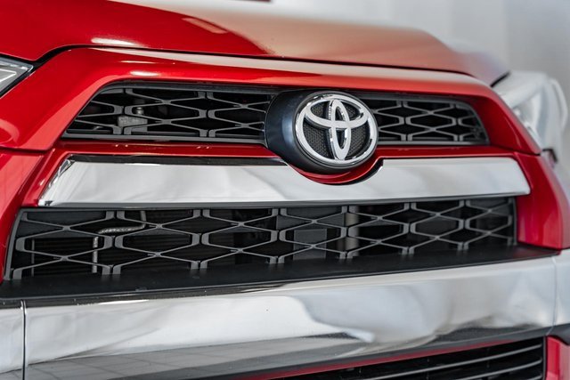 Used 2019 Toyota 4Runner Limited image 8