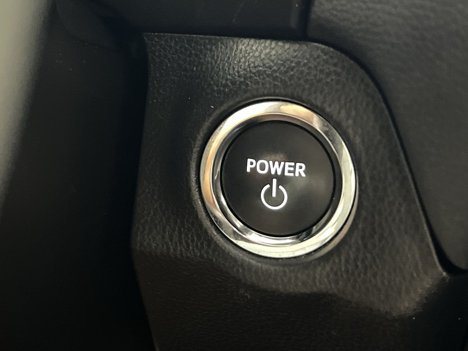 Used 2025 Toyota RAV4 XLE AWD/4WD image 34