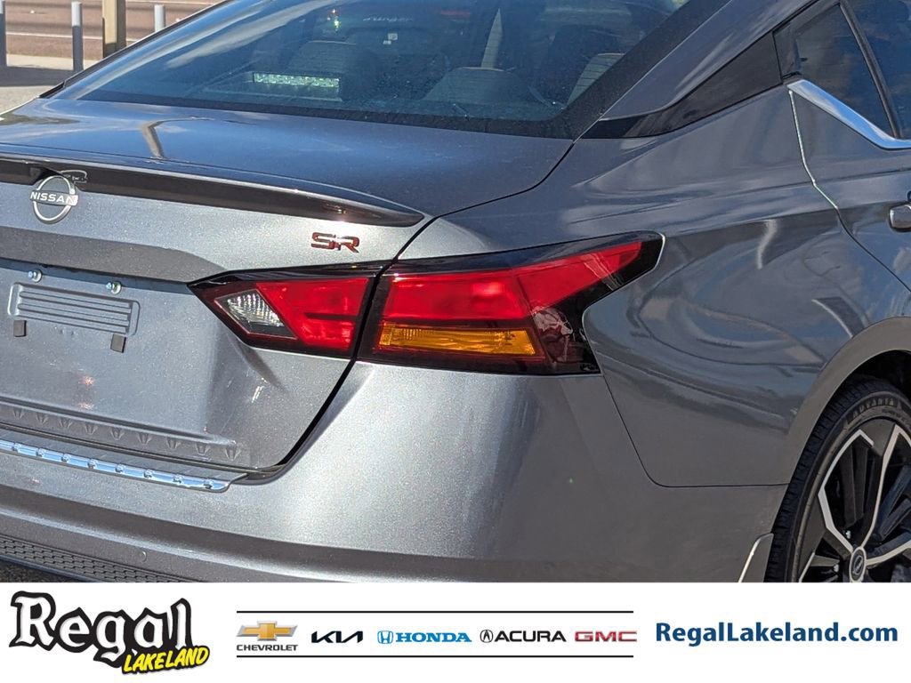 Used 2023 Nissan Altima 2.5 SR image 7