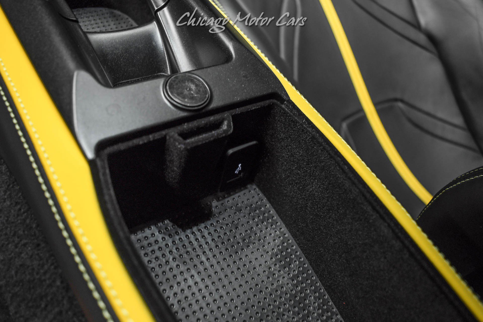 Used 2021 Ferrari 812 Superfast RWD image 22