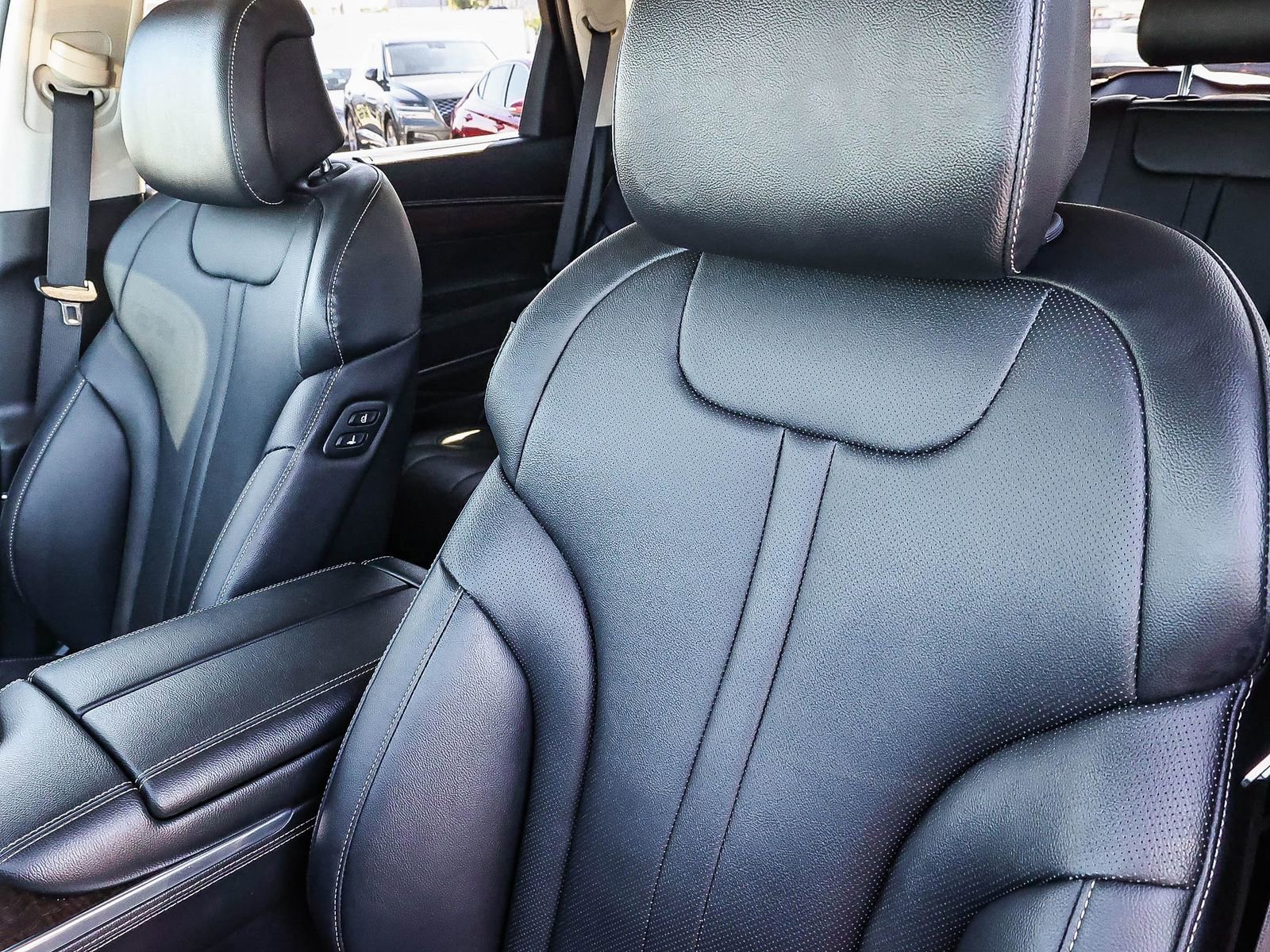 Used 2024 Genesis GV80 3.5T image 28