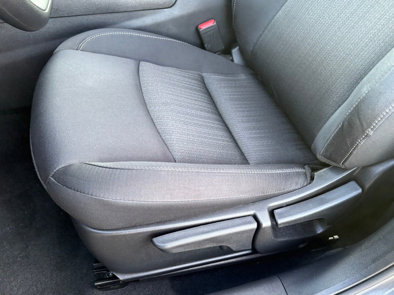 Used 2025 Nissan Altima 2.5 S image 31