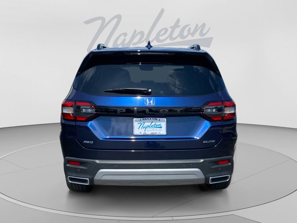 Used 2024 Honda Pilot Elite image 4