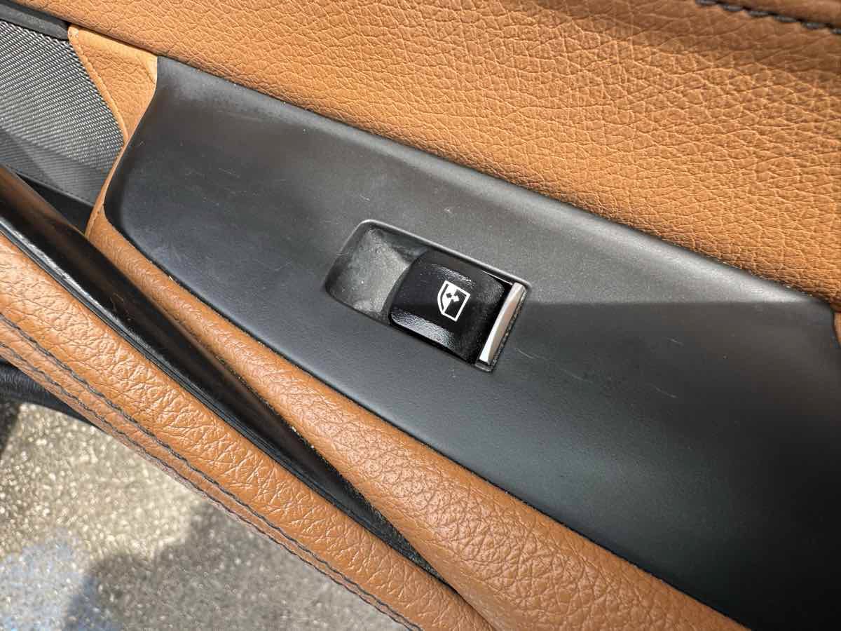 Used 2019 BMW 530i xDrive w/ Luxury Package AWD/4WD image 37