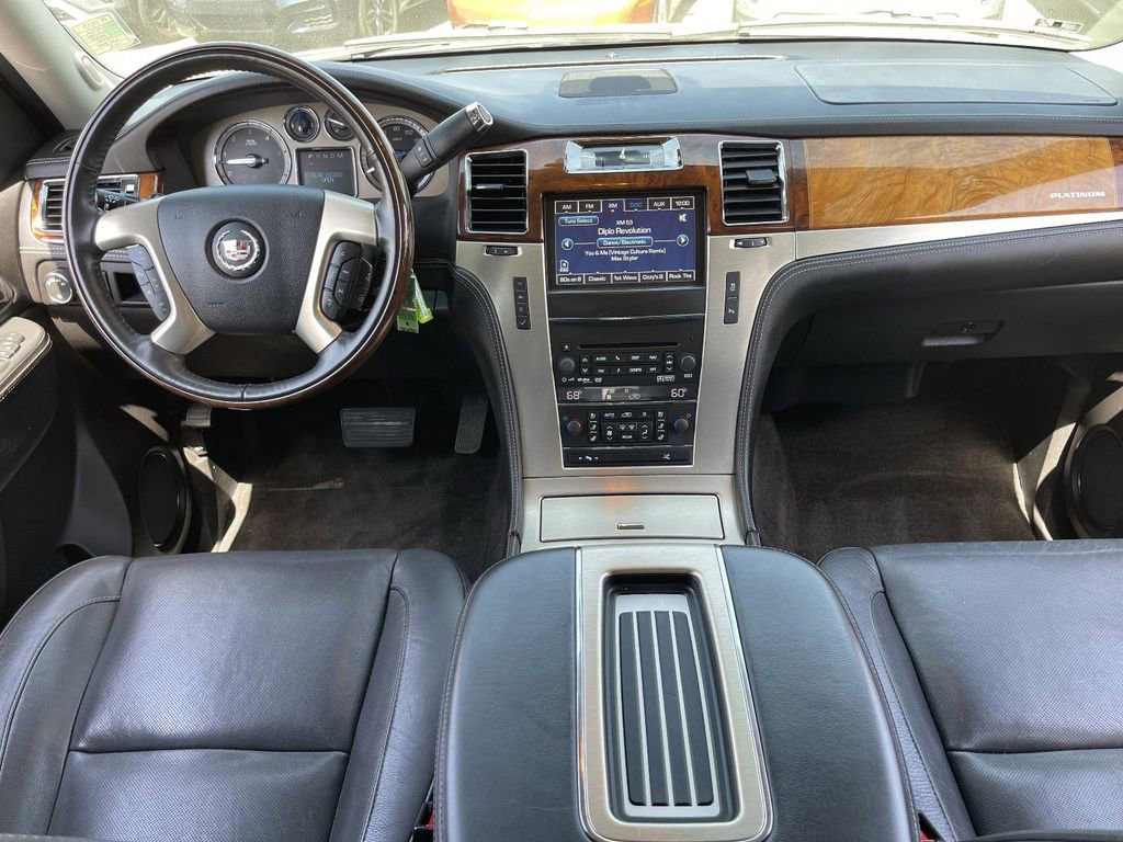 Used 2012 Cadillac Escalade ESV Platinum AWD/4WD image 16