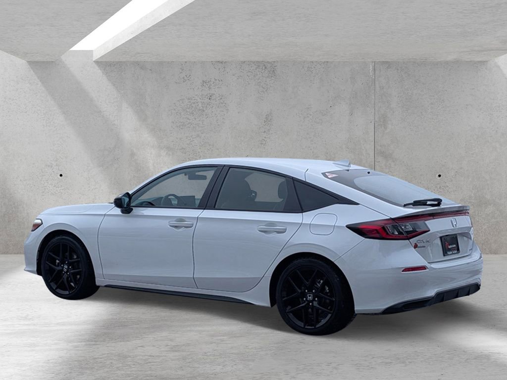 Used 2025 Honda Civic Sport image 4