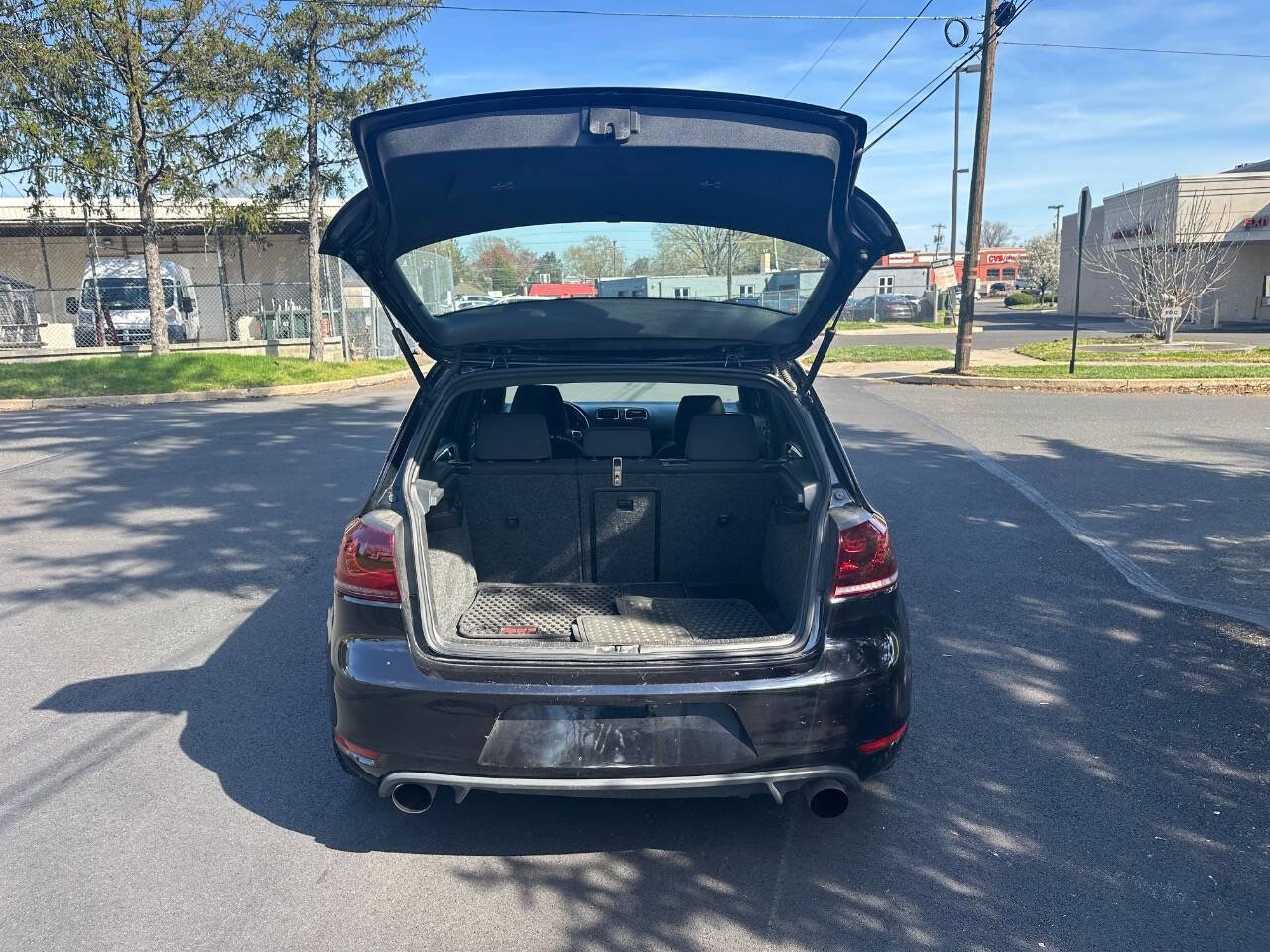 Used 2012 Volkswagen GTI 4-Door image 6